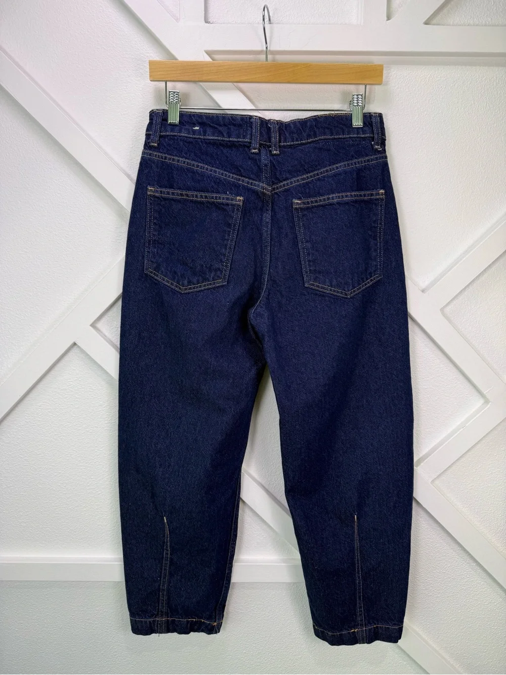 Free People We The Free Backstage Relaxed Cropped Jeans Bow Leg Dark Wash Sz 26